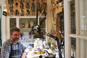 Violin Maker Dustin Williams Talks With Who I Met Today